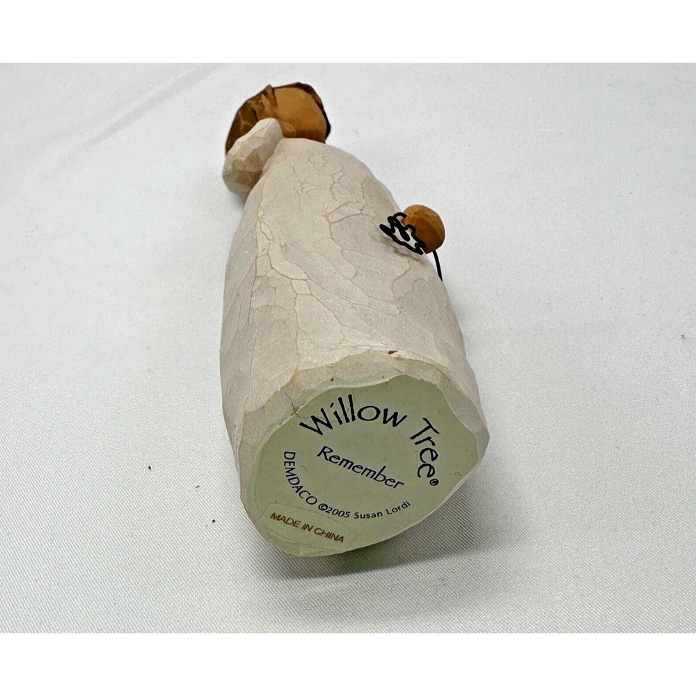 NEW IN BOX Willow Tree Remember 6" Figurine - Susan Lordi - Demdaco 2617… - Picture 5 of 13